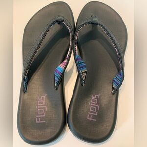Flojos Black Thongs Sandals Flip Flop Size 9 Memory Foam